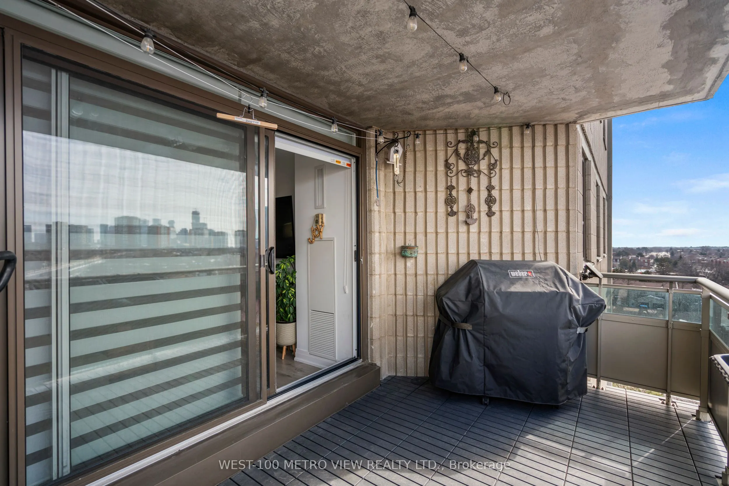 355 Rathburn Road E, #701
