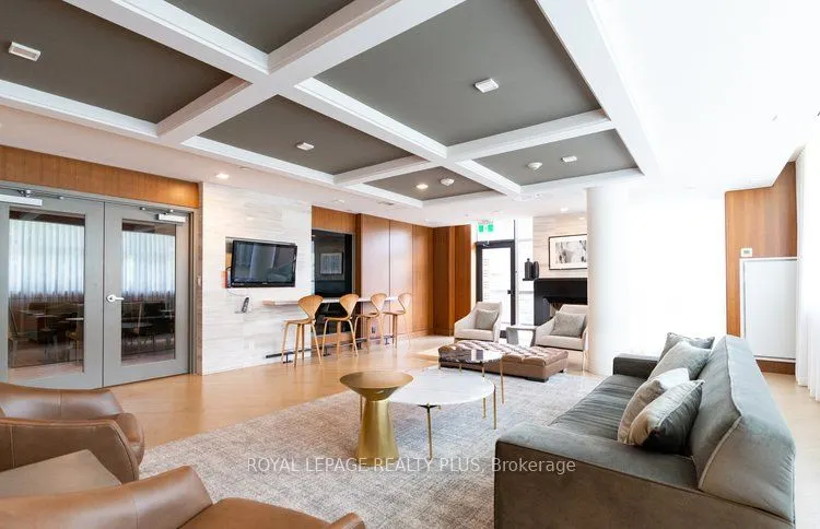 1575 Lakeshore Road W #465