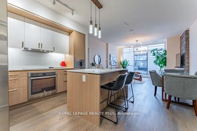 1575 Lakeshore Road W #465