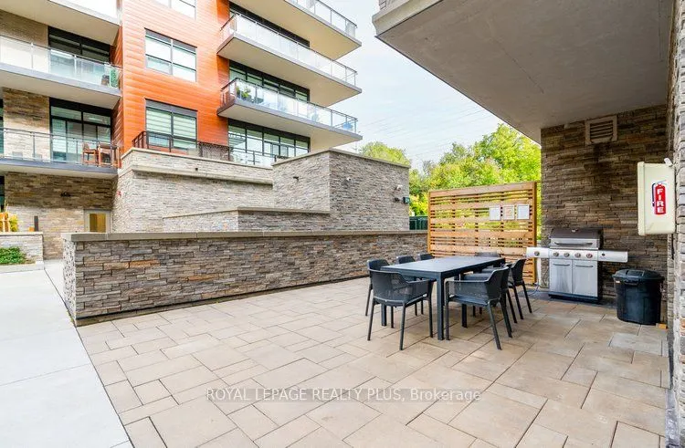 1575 Lakeshore Road W #465