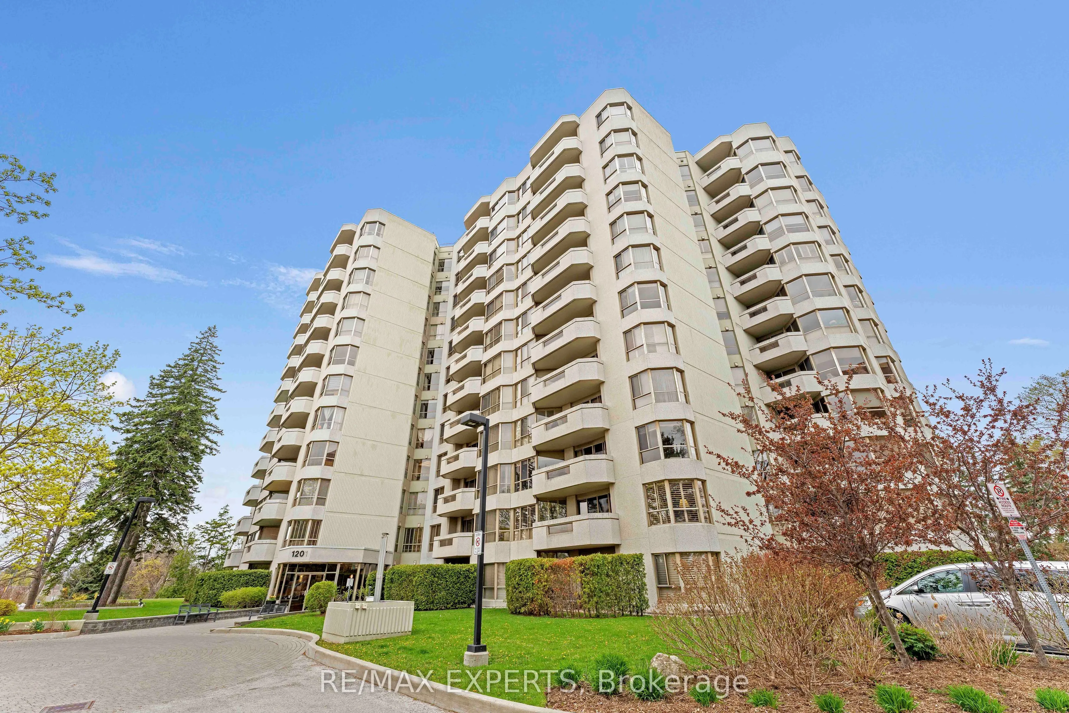 1201 North Shore Boulevard E, #809