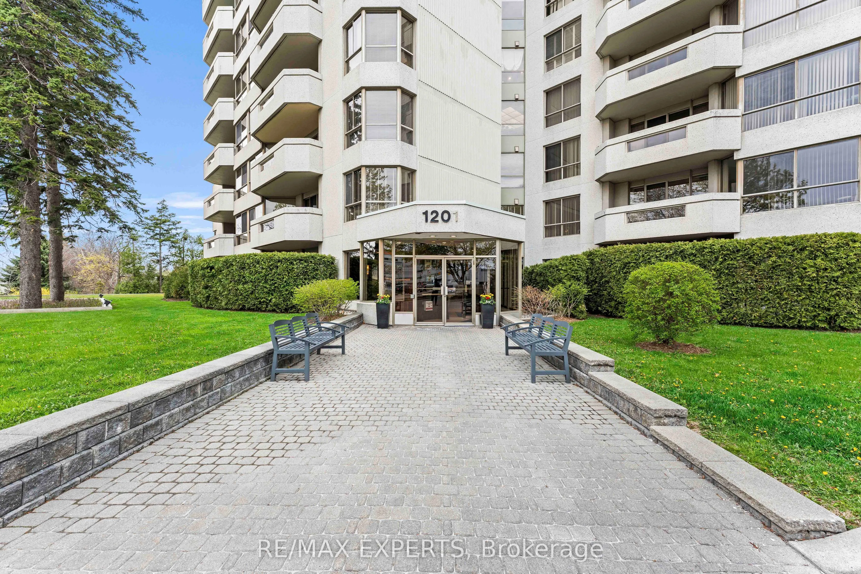 1201 North Shore Boulevard E, #809