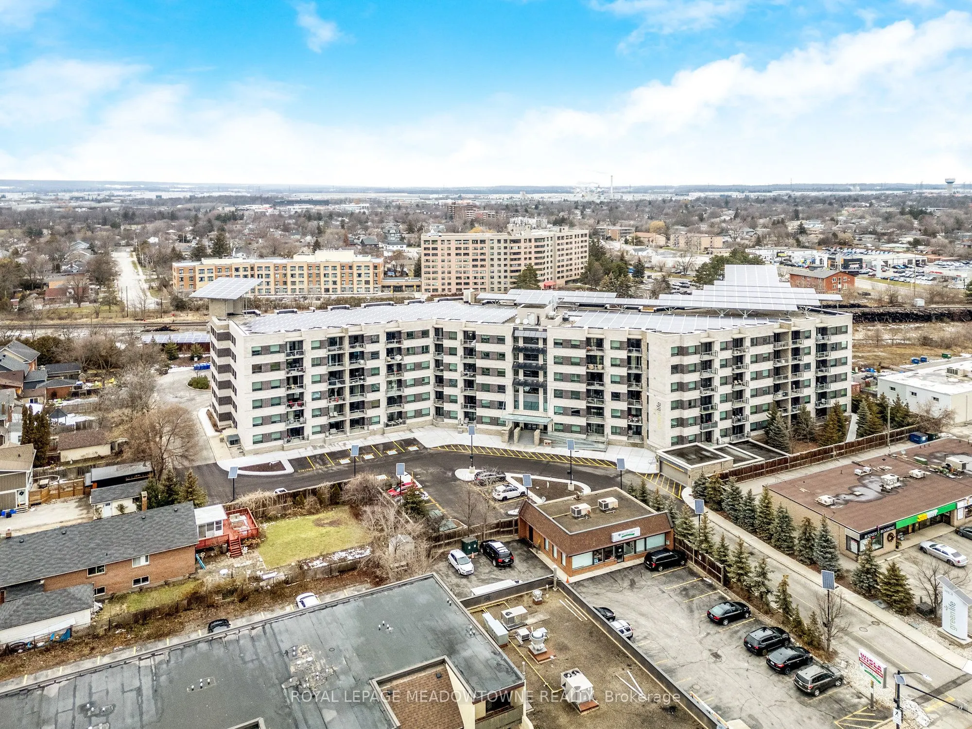 383 Main Street E, #618