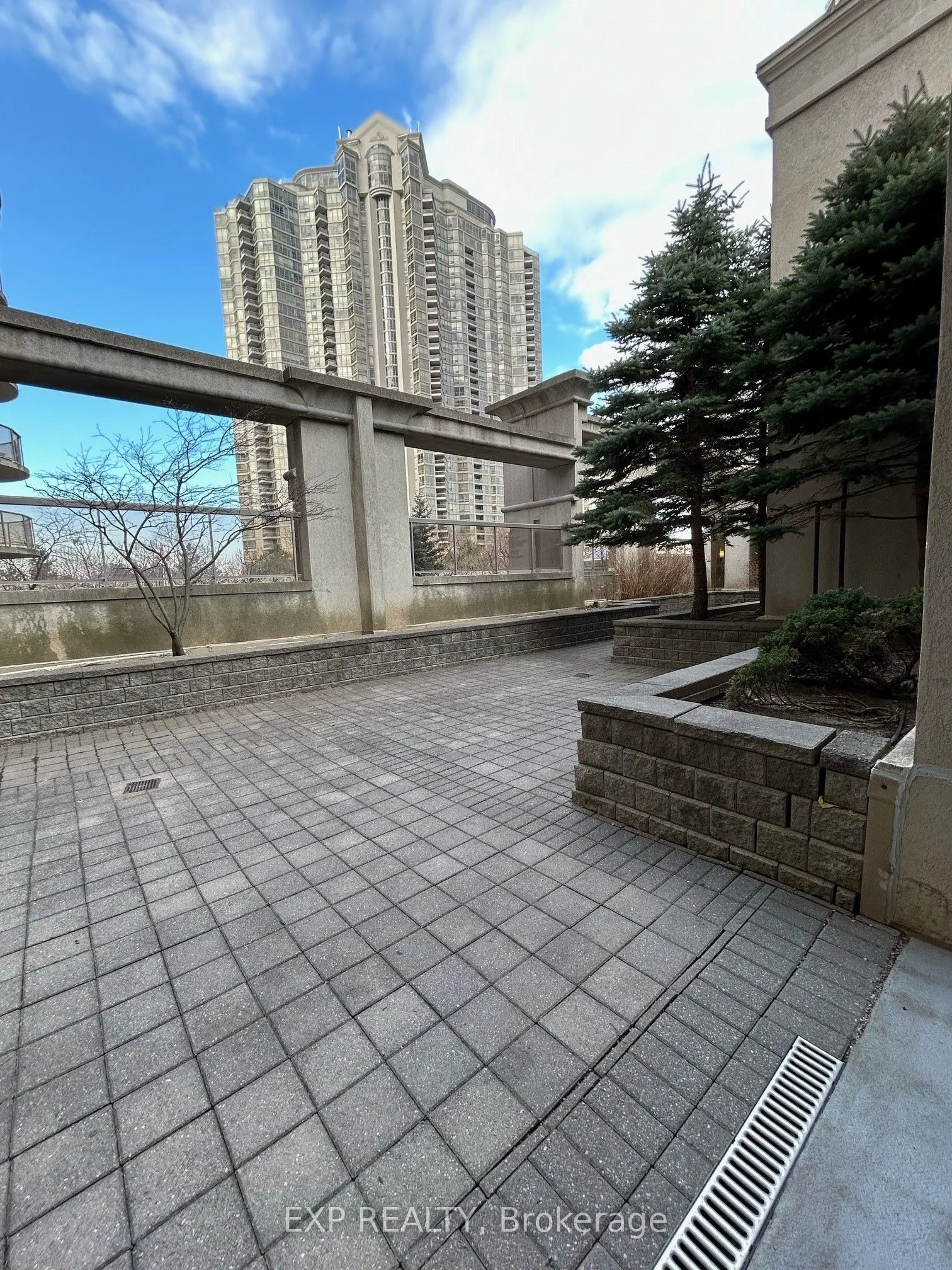 25 Kingsbridge Garden Circle, #616