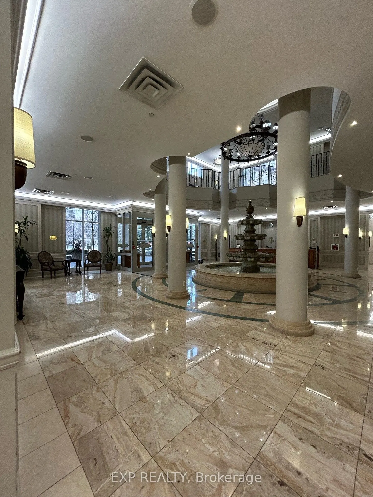 25 Kingsbridge Garden Circle, #616