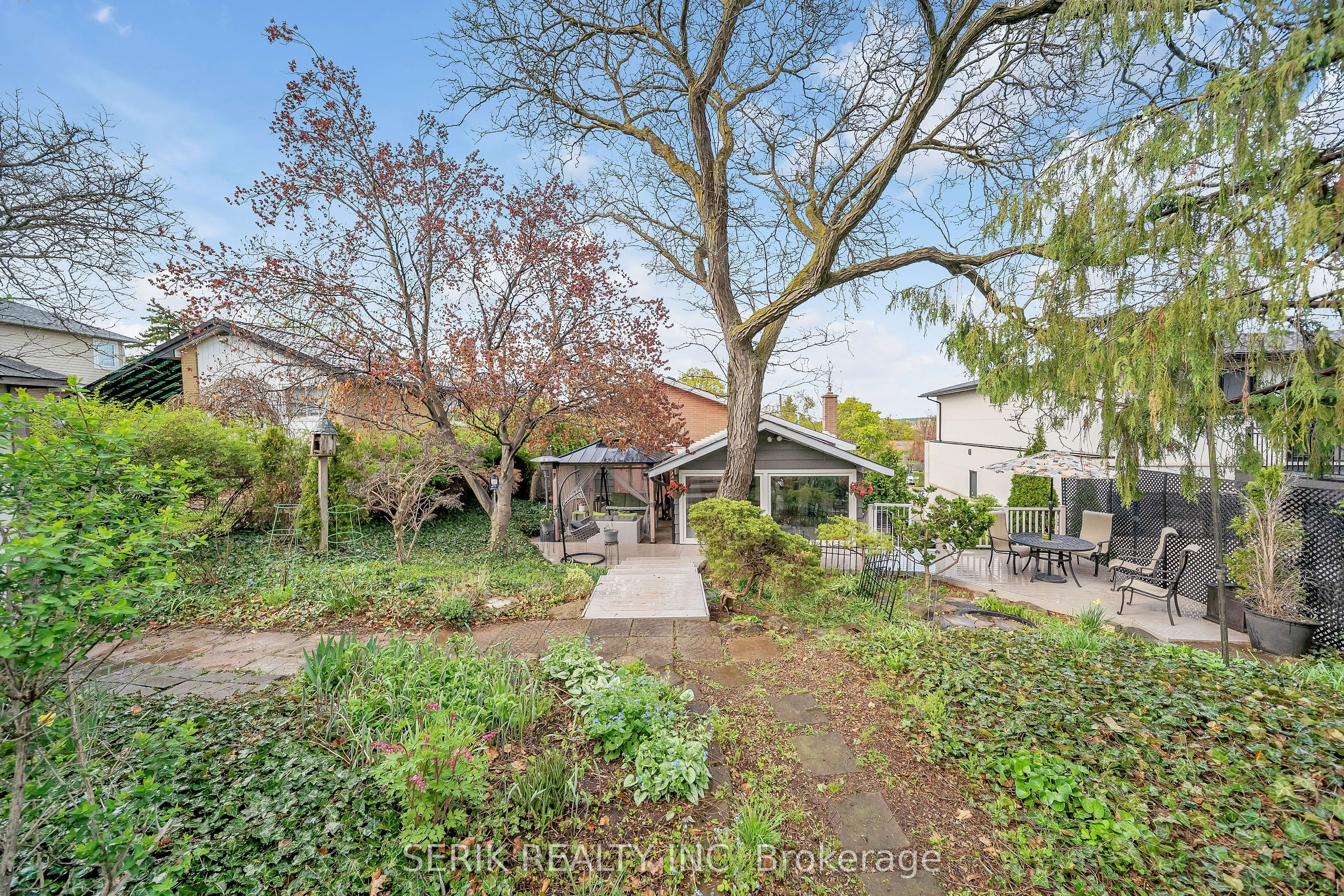 122 Vista Boulevard