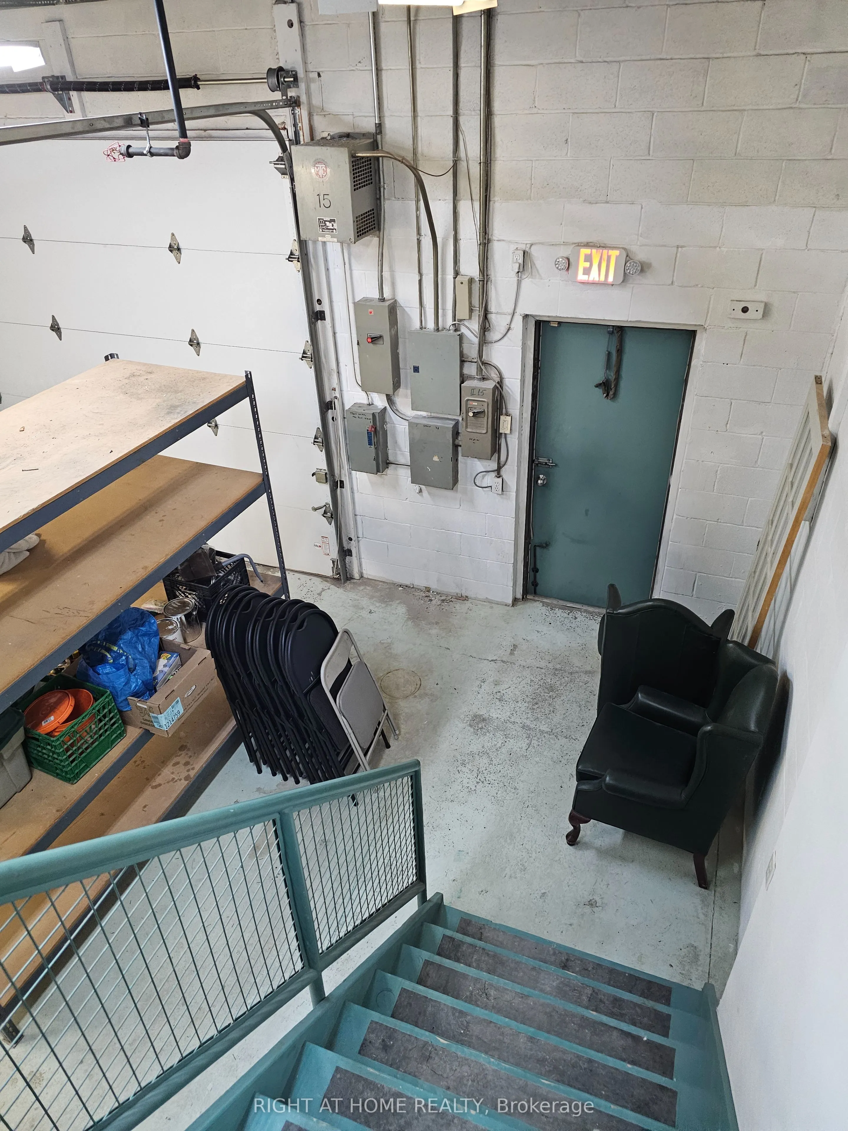 26 MCEWAN Drive W, #15