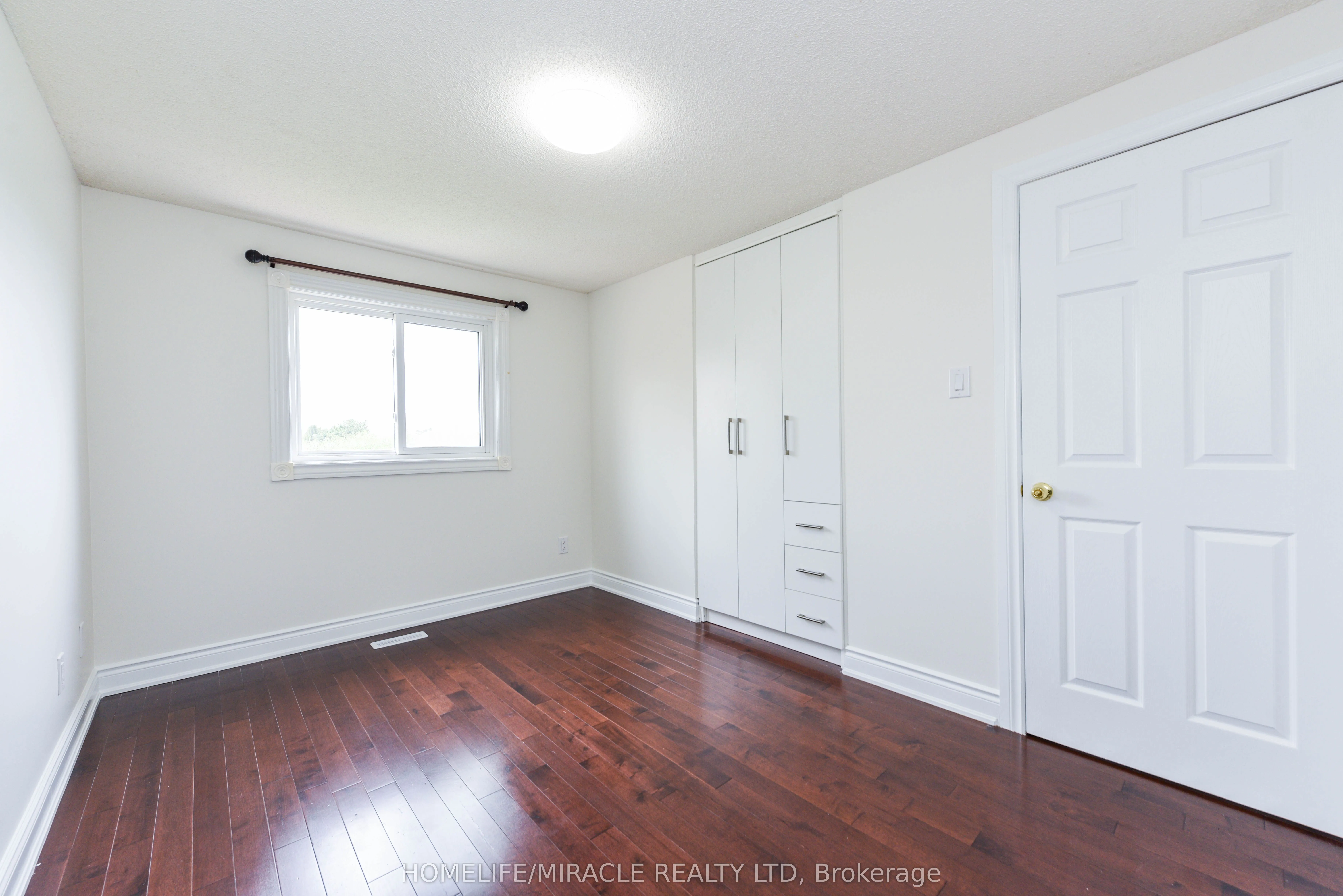 40 Calmist Crescent