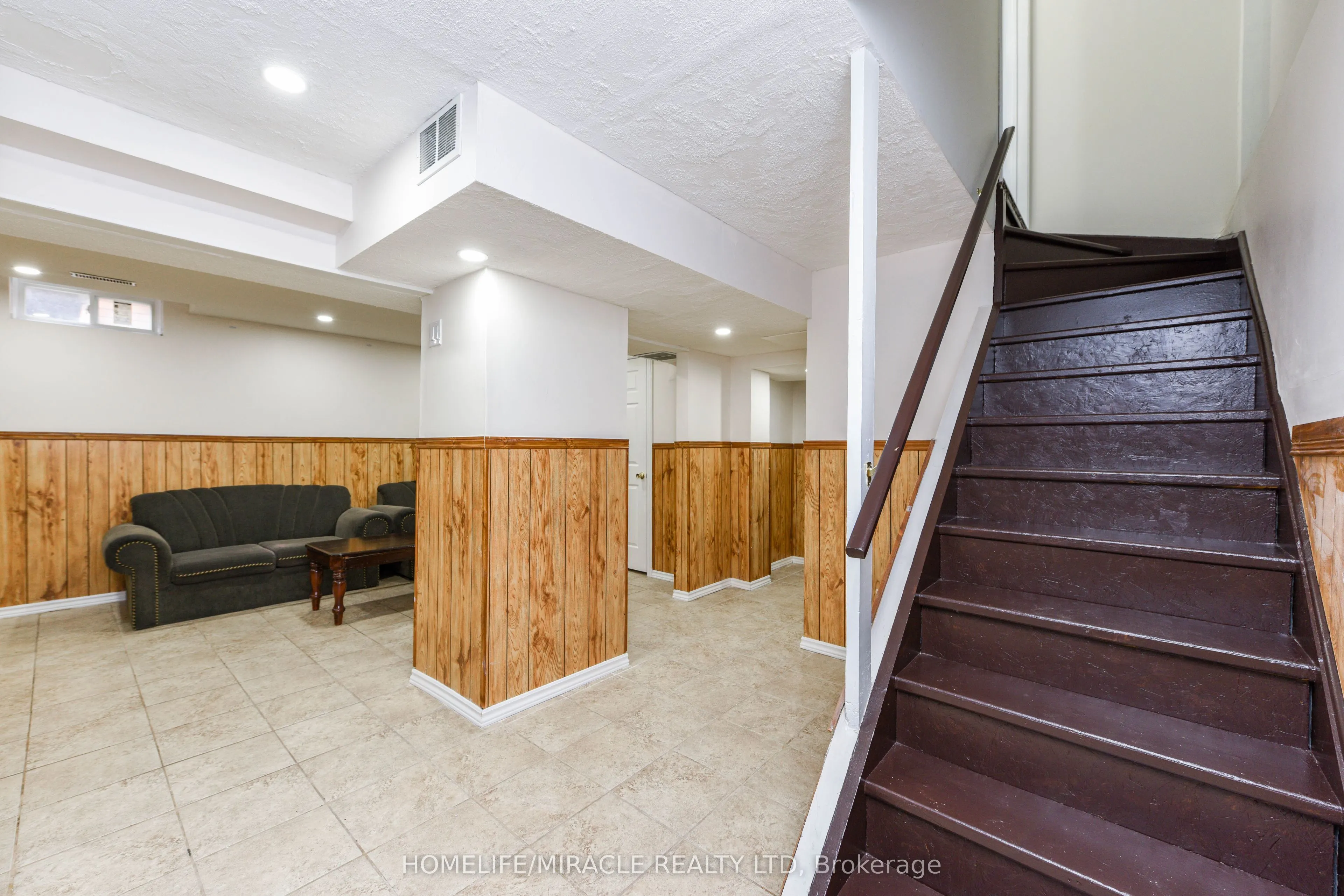 40 Calmist Crescent