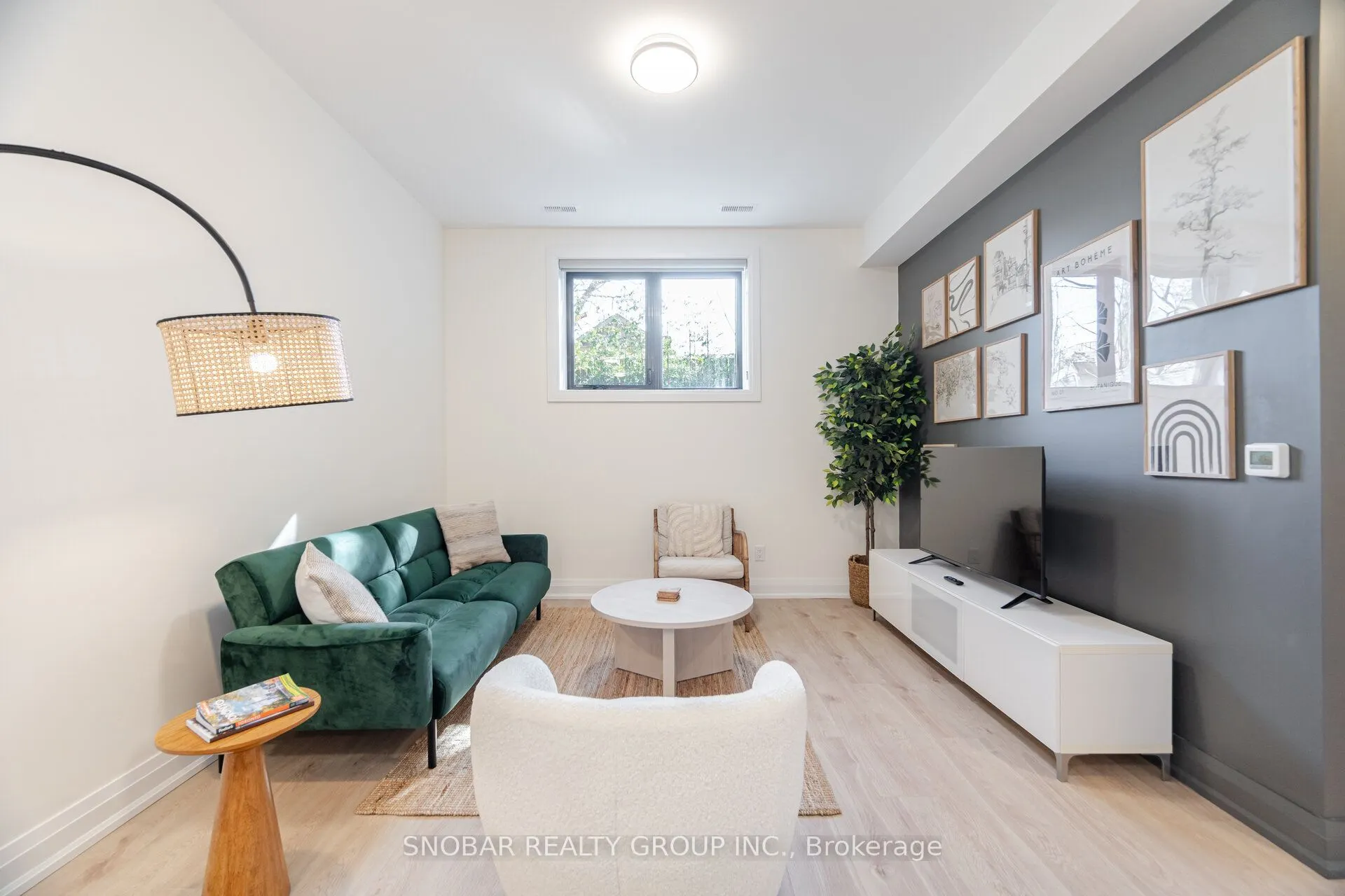 720 Hillman Crescent