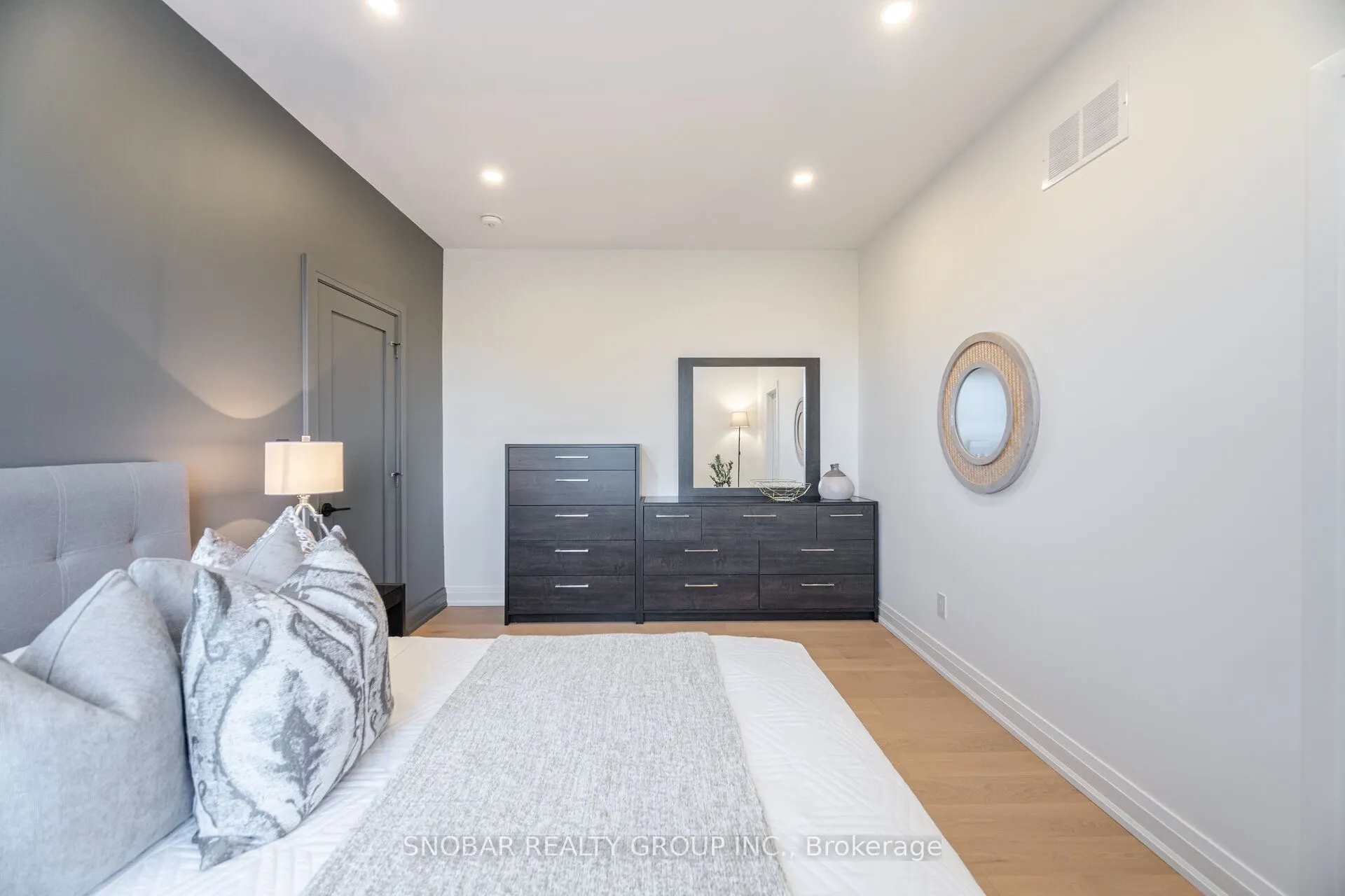 720 Hillman Crescent