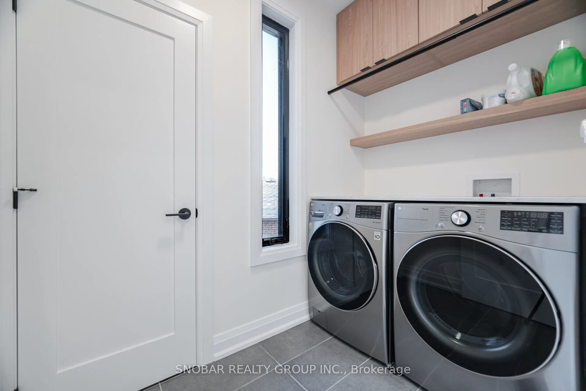 720 Hillman Crescent