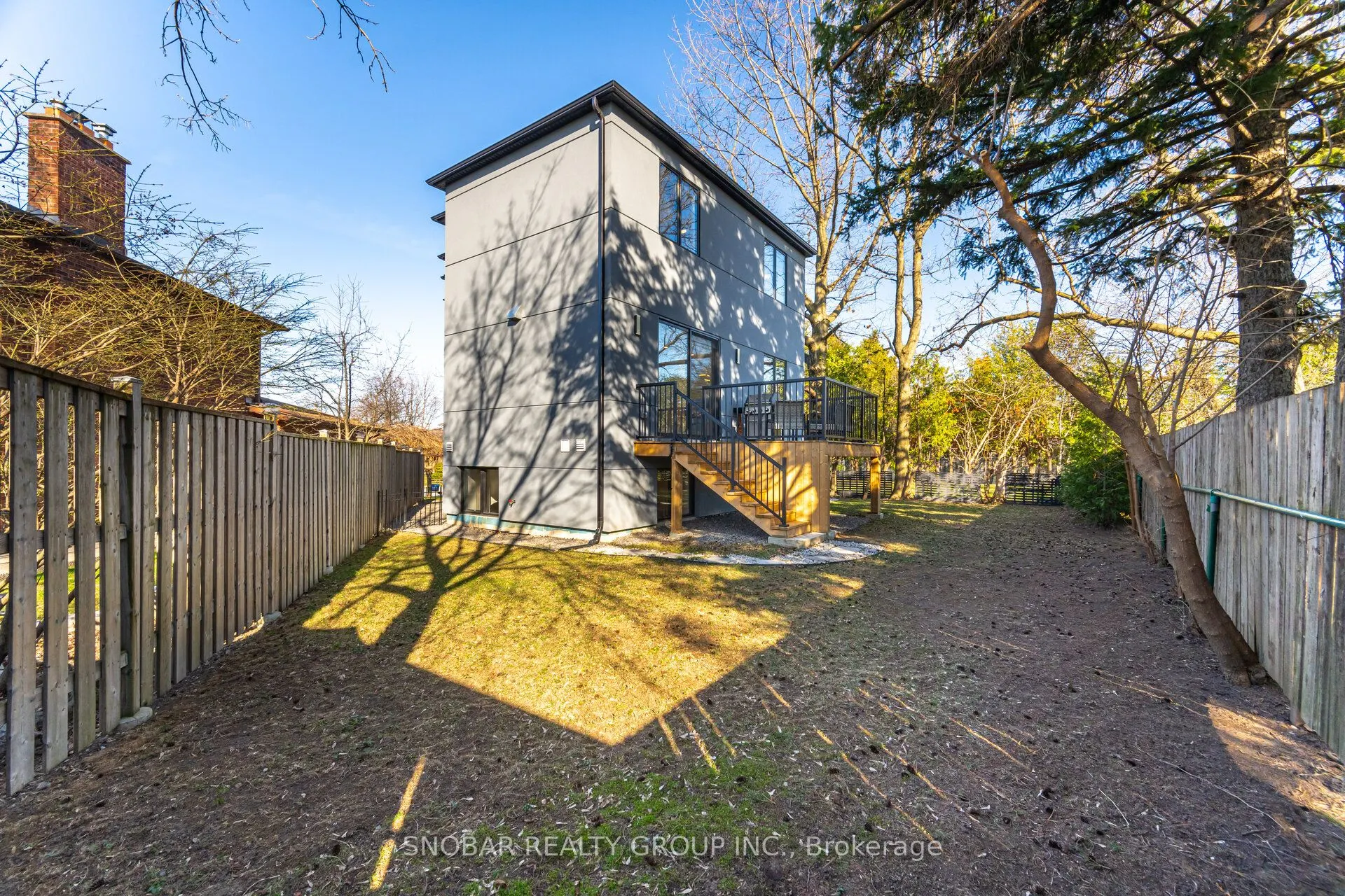 720 Hillman Crescent