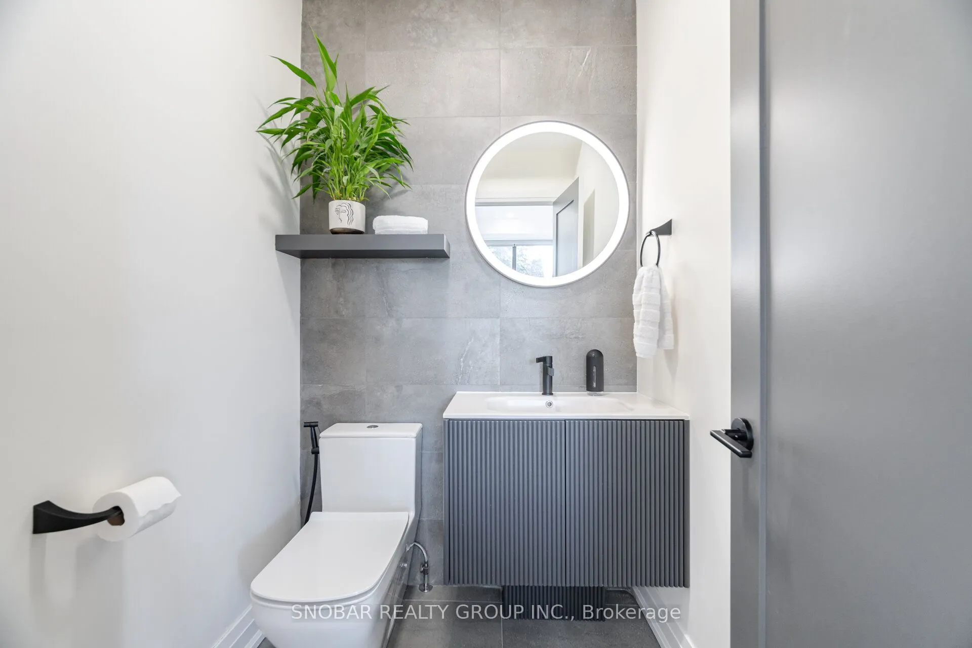 720 Hillman Crescent