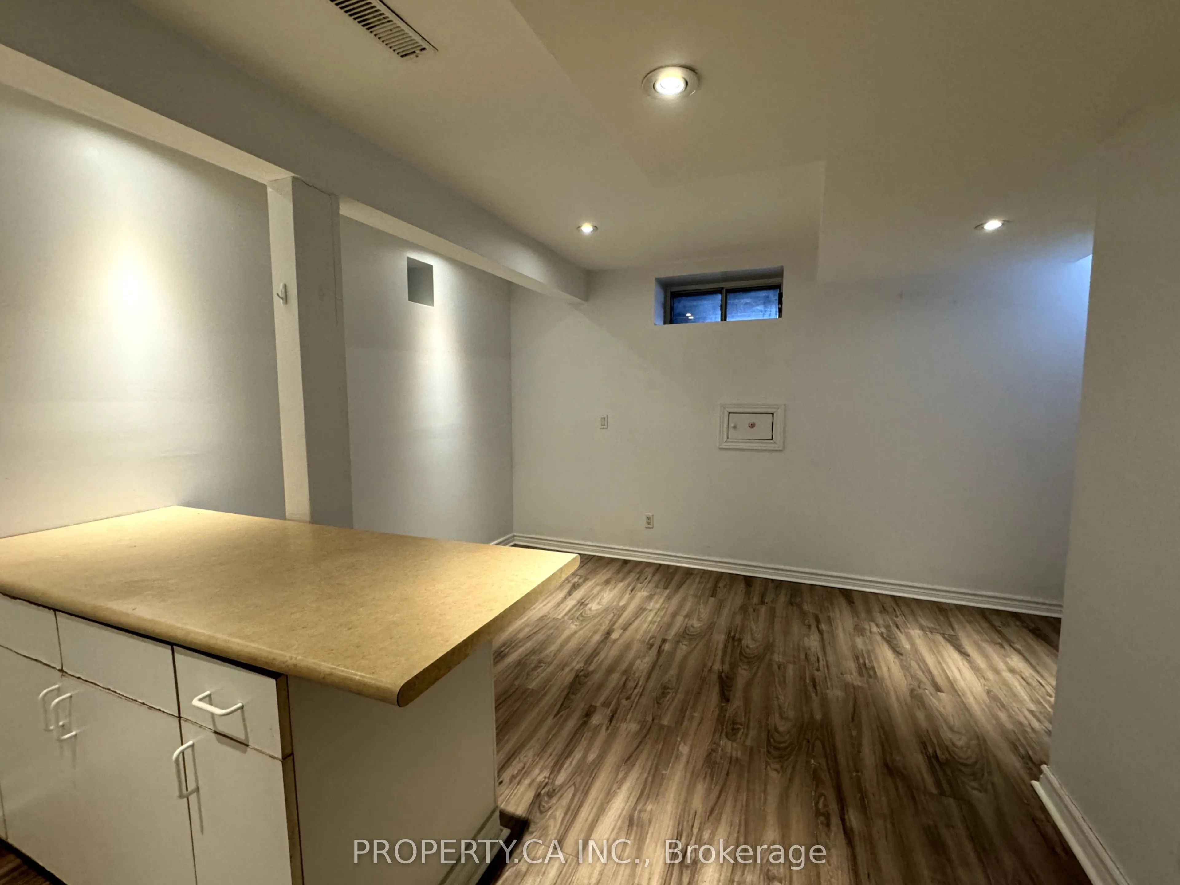 270 Christie Street ##Lower