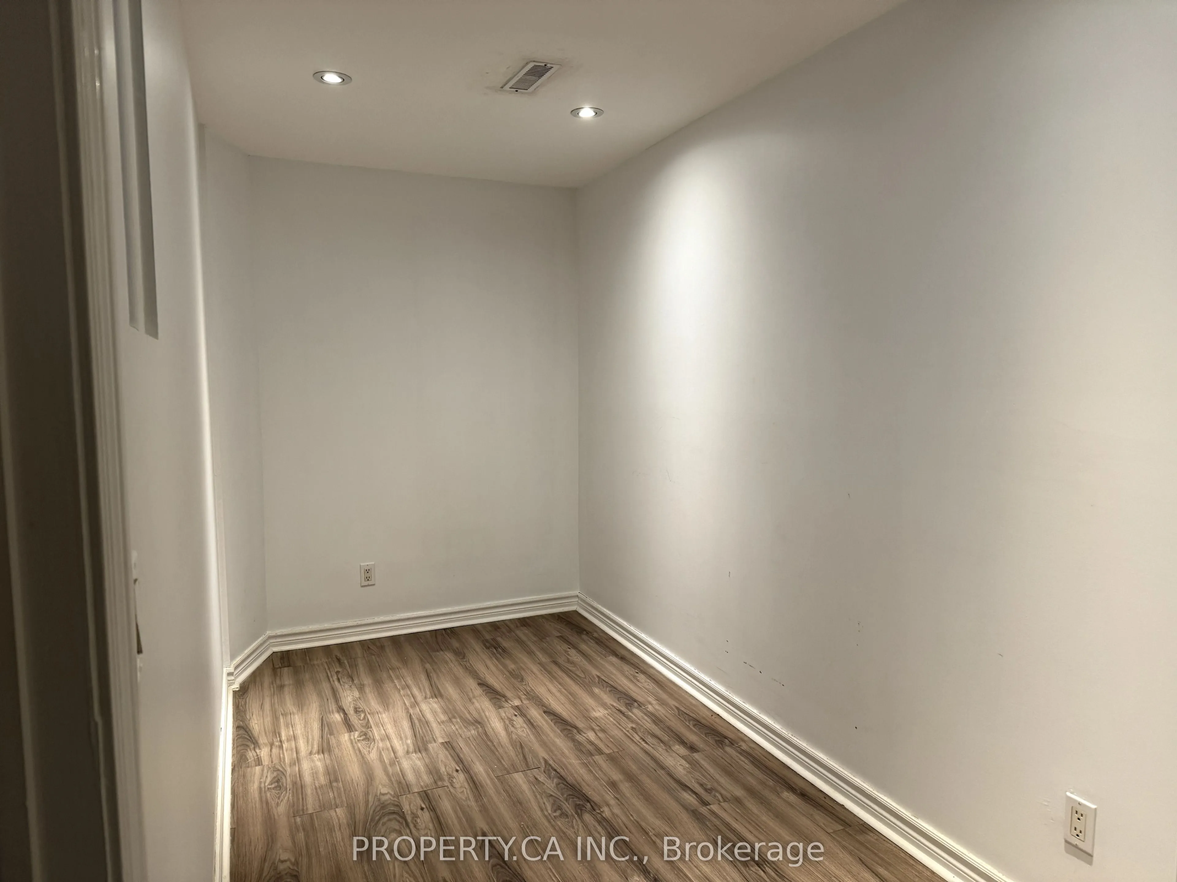 270 Christie Street ##Lower