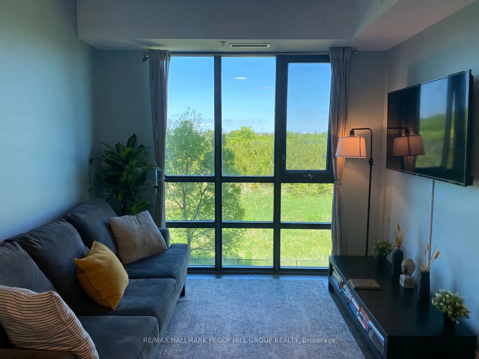 45 Yorkland Boulevard, #206