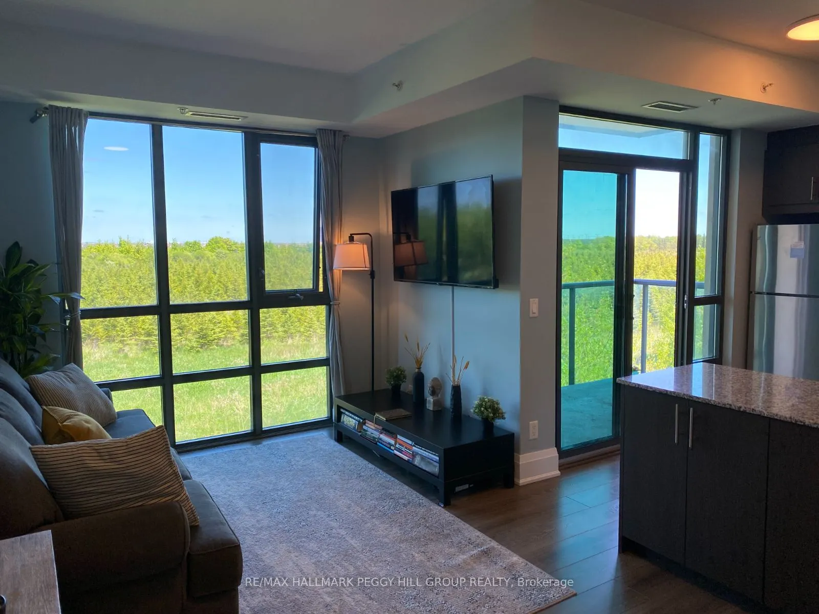45 Yorkland Boulevard, #206