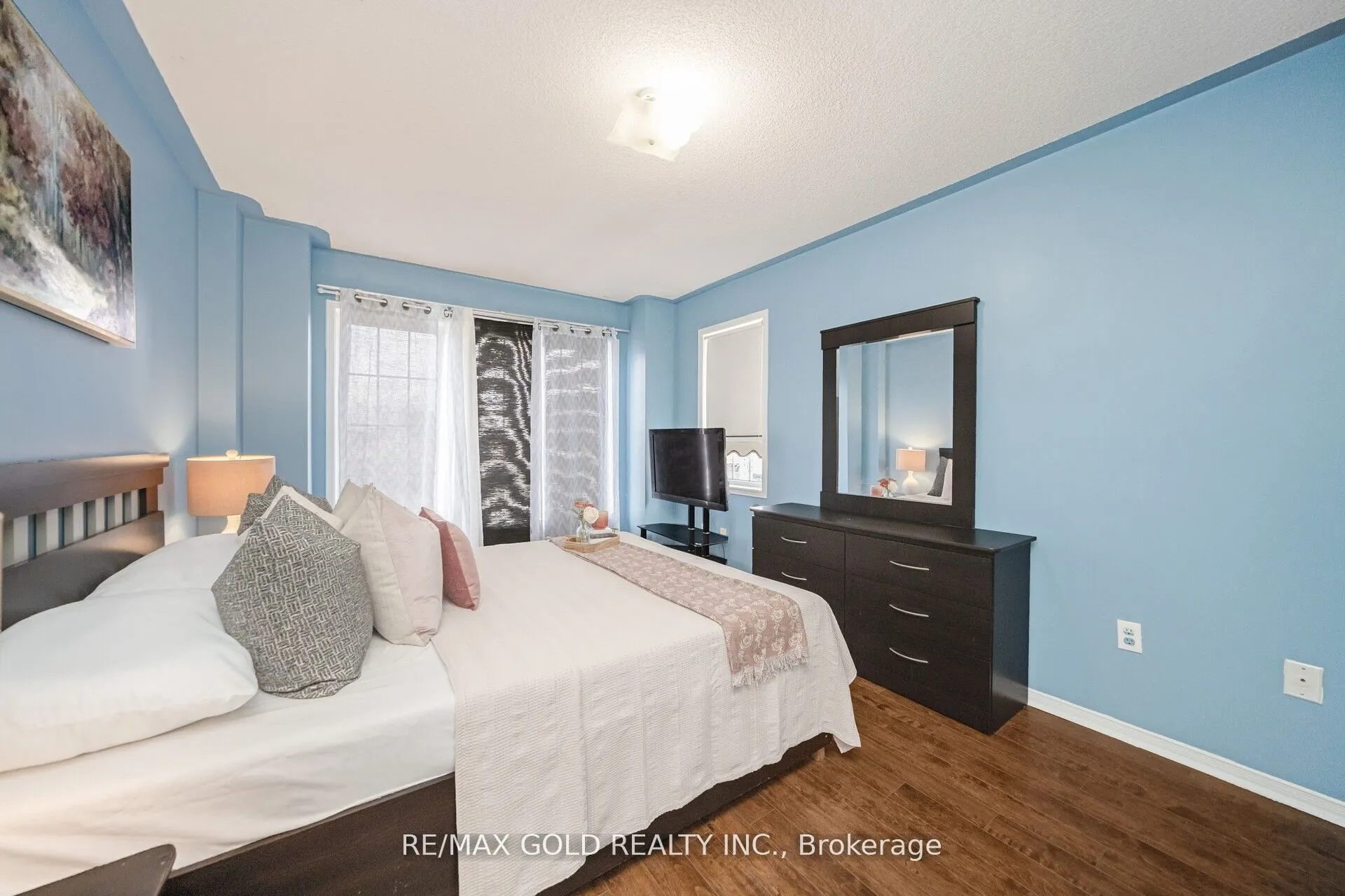 108 Black Forest Drive N