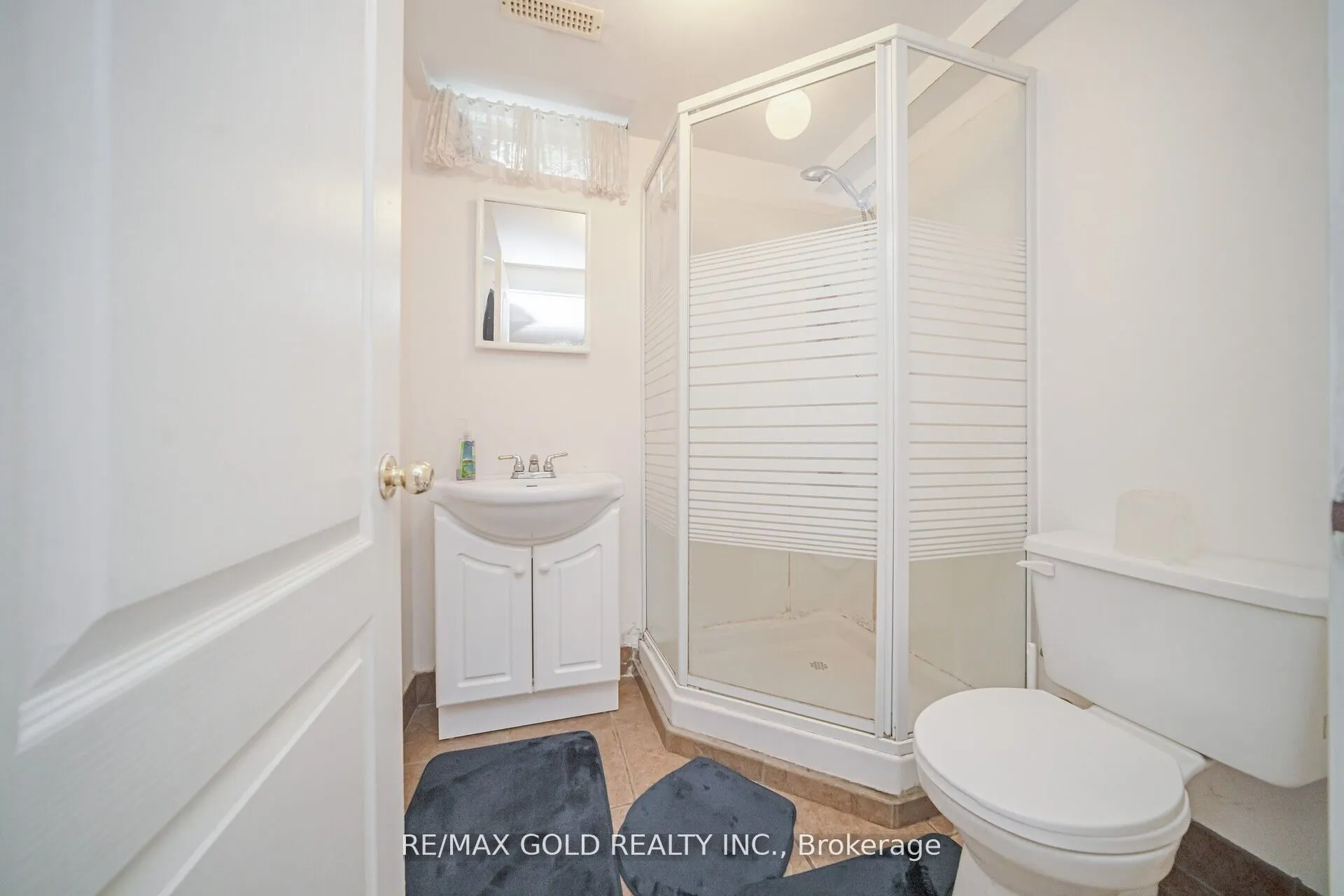 108 Black Forest Drive N