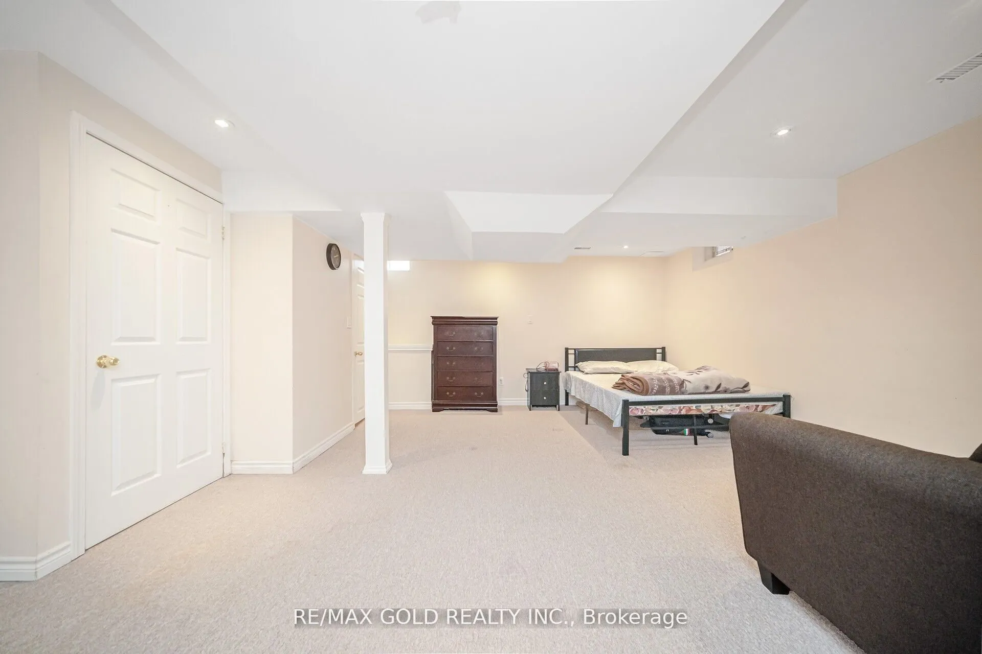 108 Black Forest Drive N