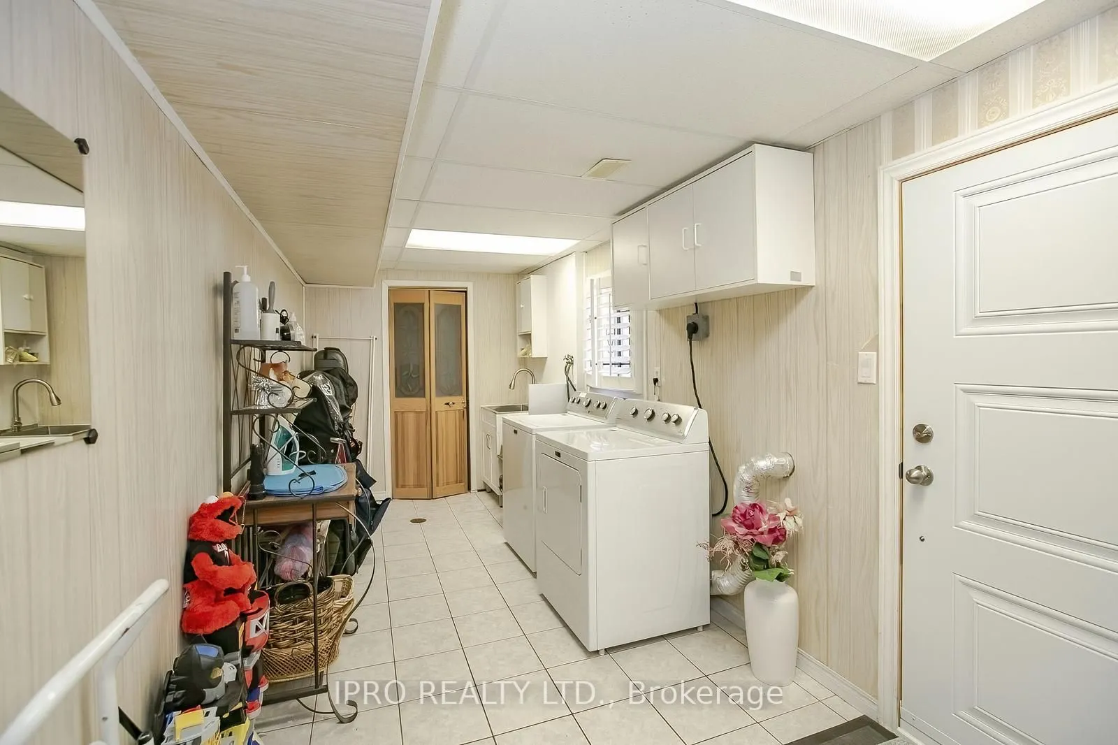 4258 Tea Garden Circle