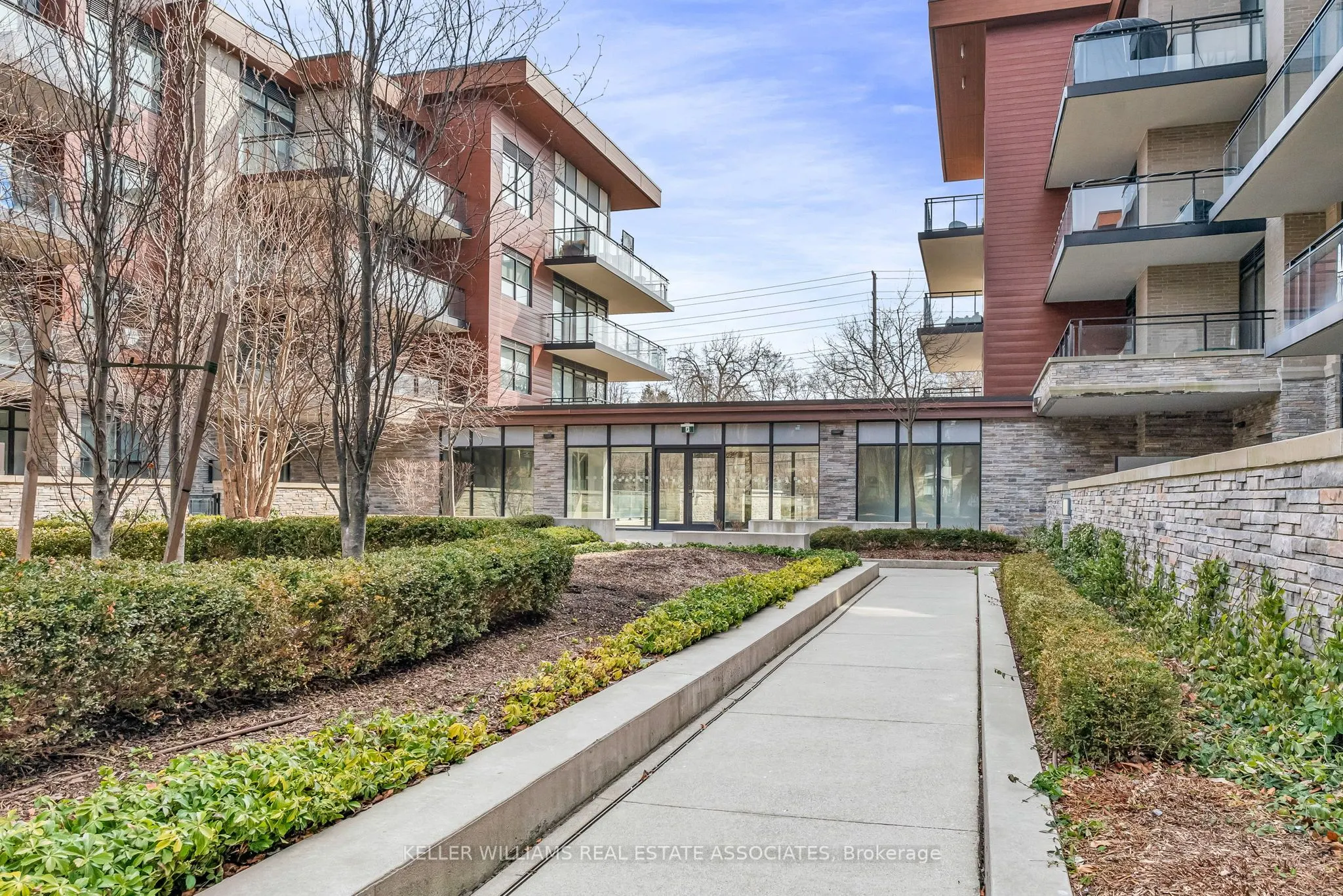 1575 Lakeshore Road W, #231