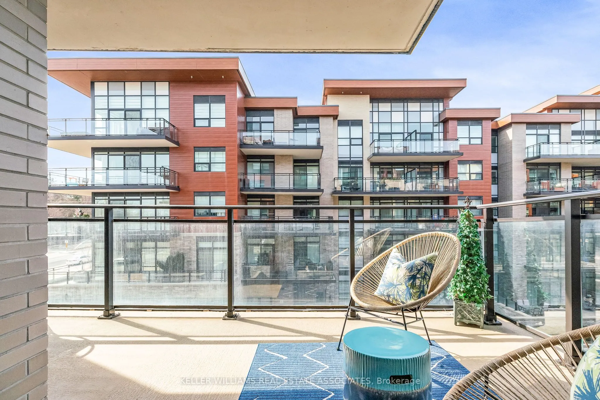 1575 Lakeshore Road W, #231