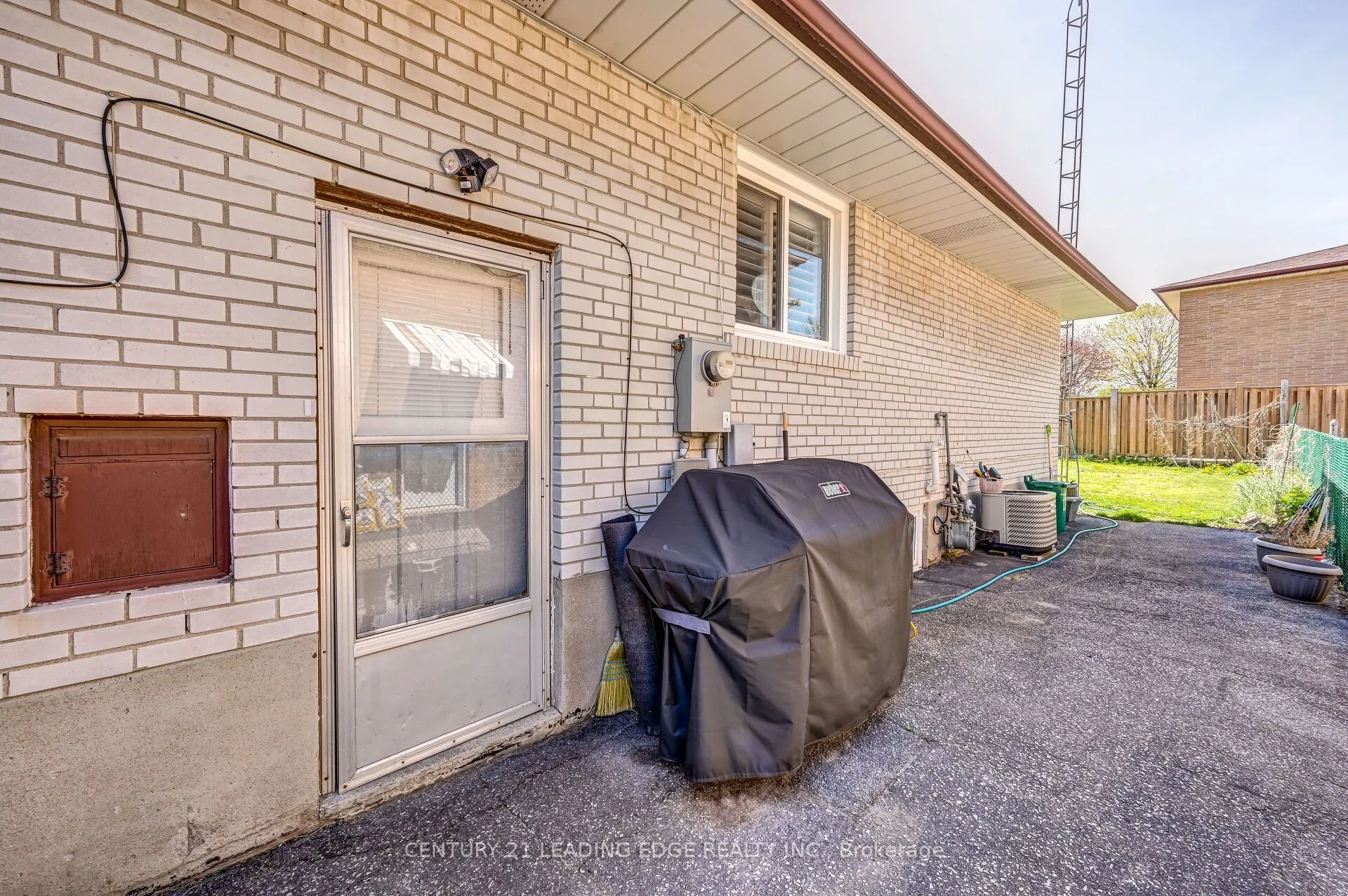 621 - Lower Level Tedwyn Drive