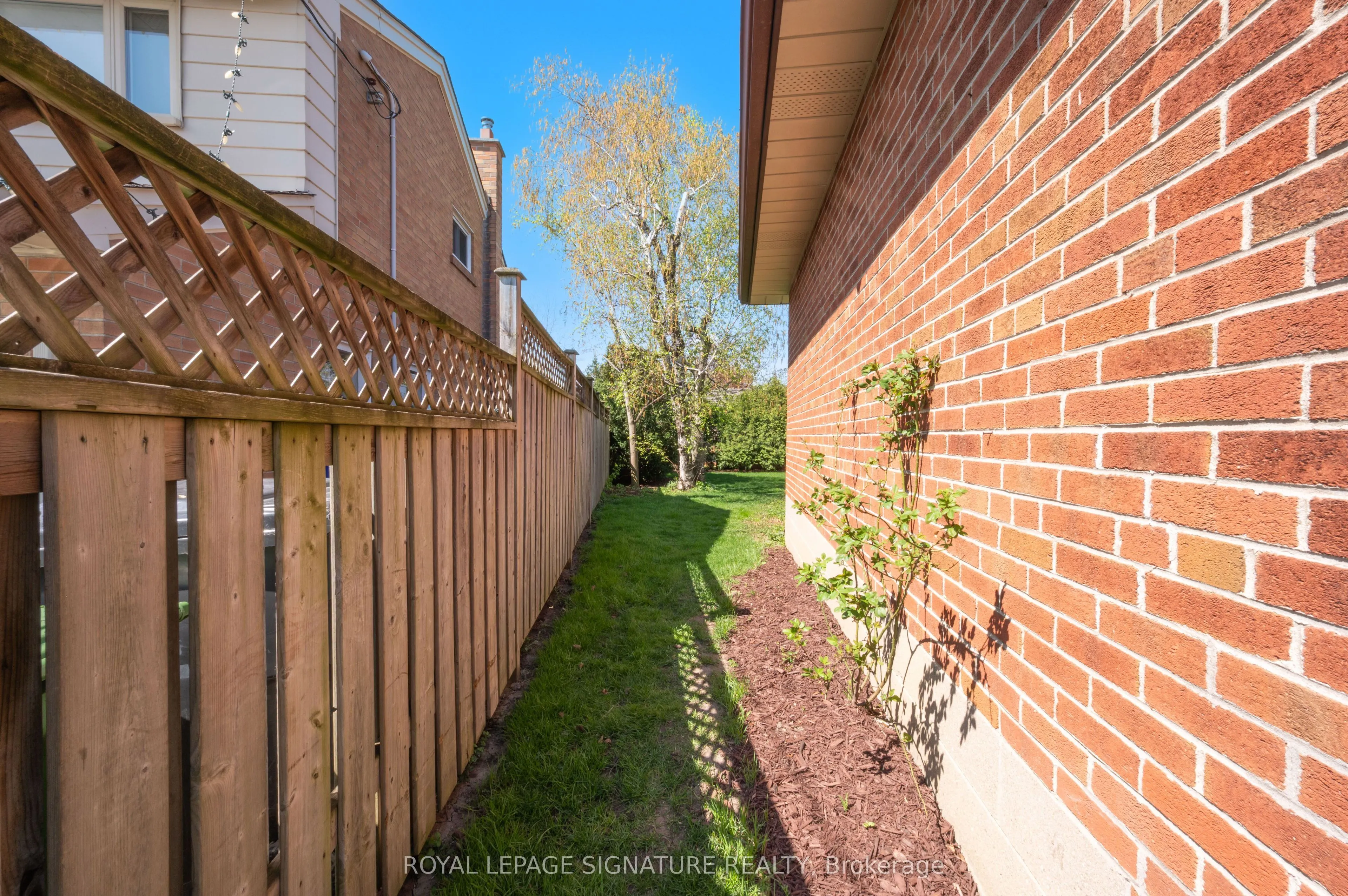18 Elderfield Crescent