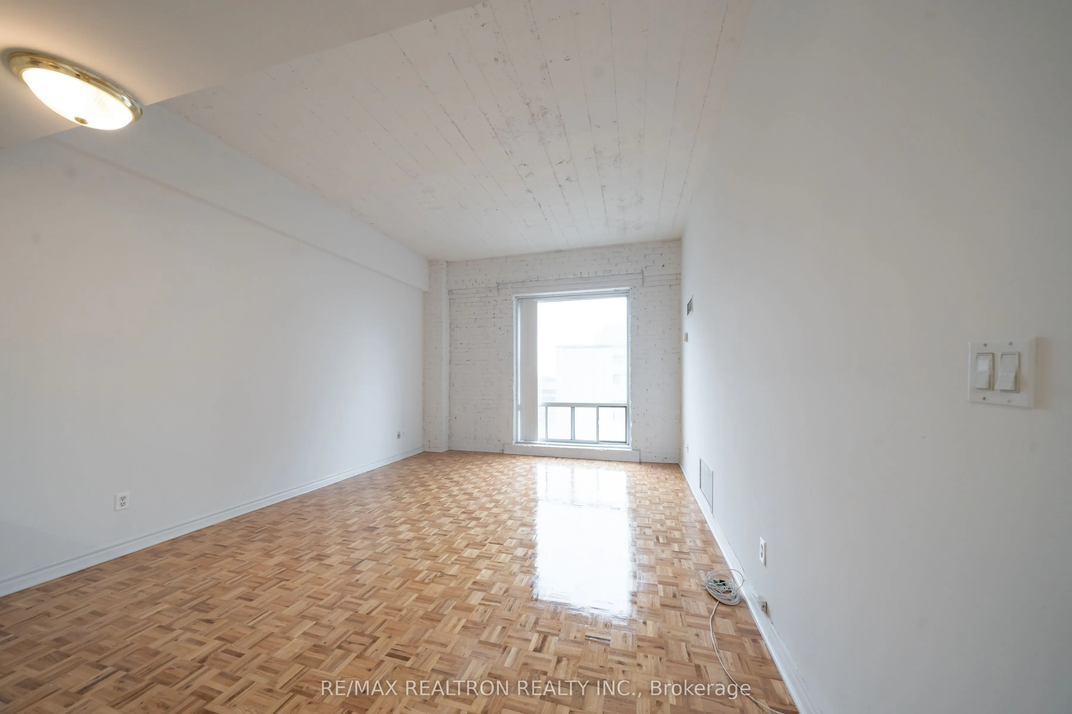 1401 Dupont Street, #601