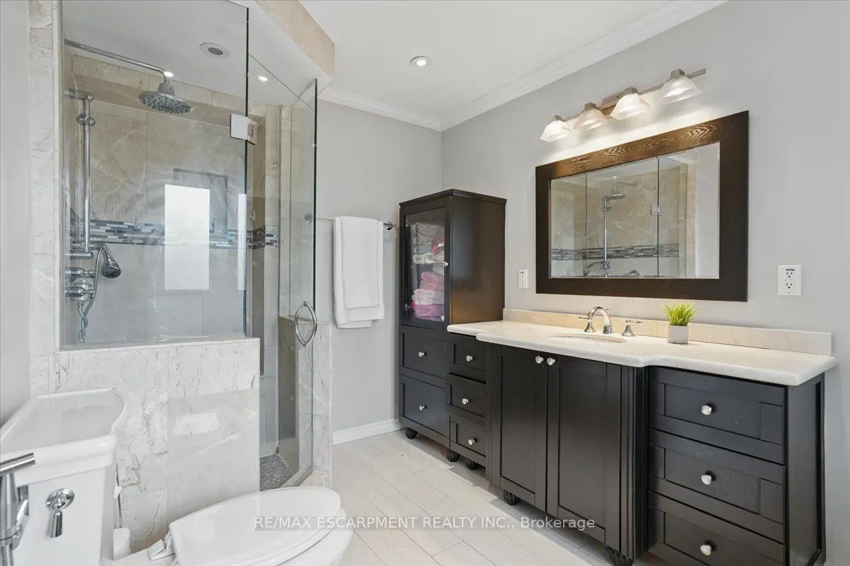 2149 Kawartha Crescent