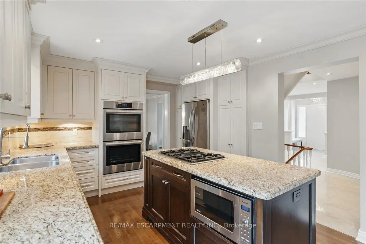 2149 Kawartha Crescent