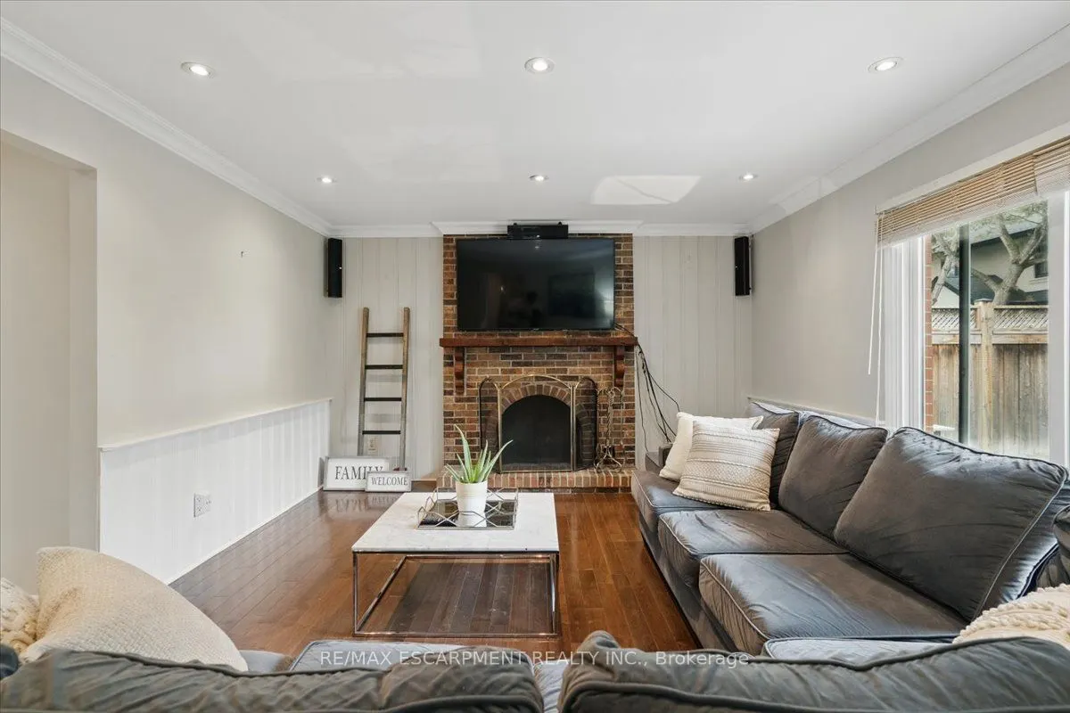 2149 Kawartha Crescent