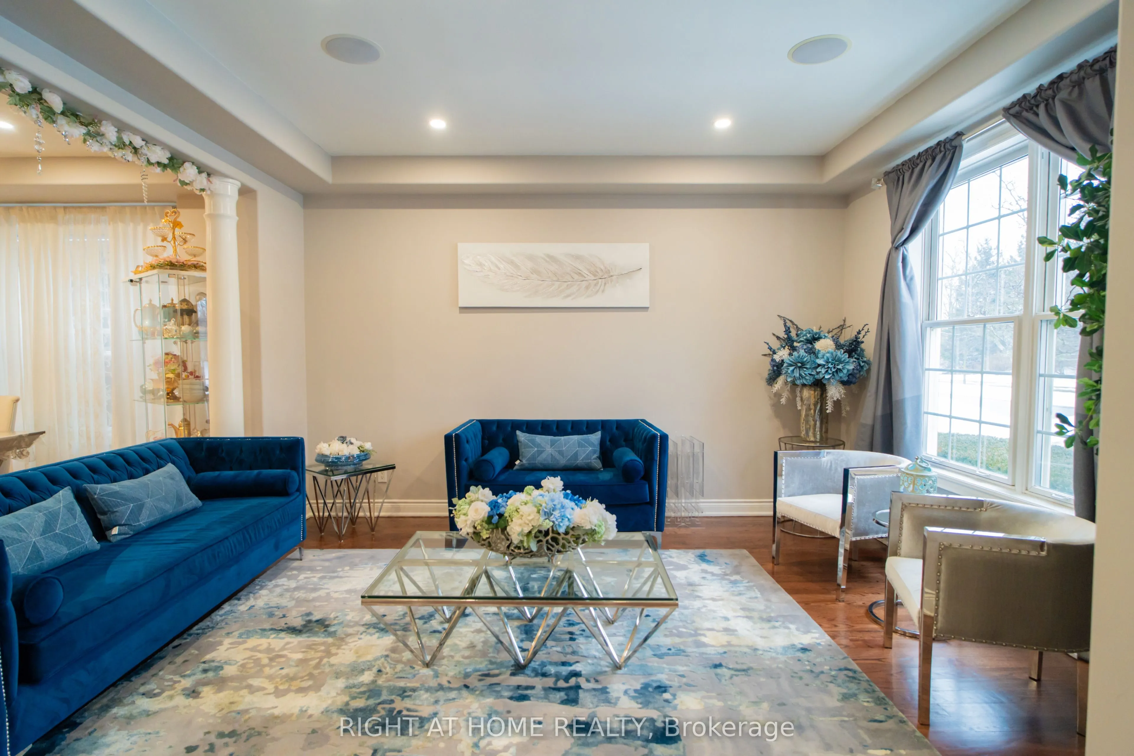 593 Renshaw Court