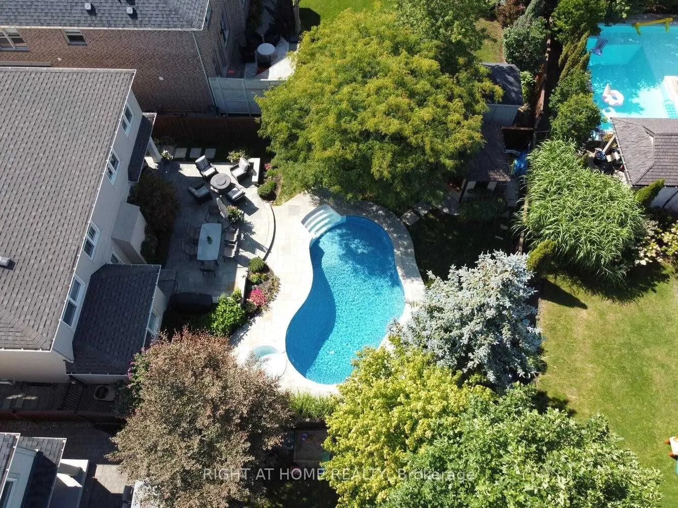 593 Renshaw Court