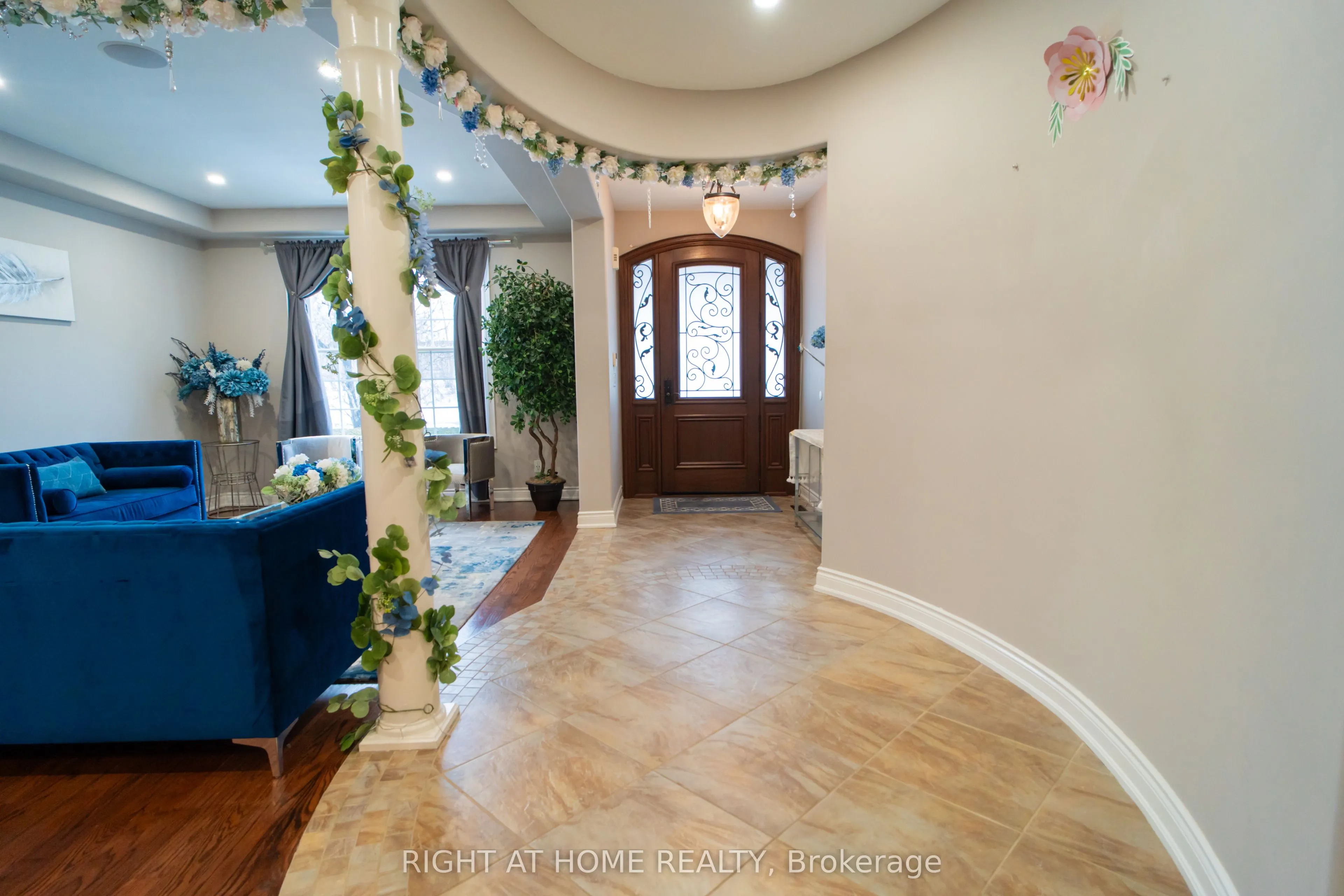 593 Renshaw Court