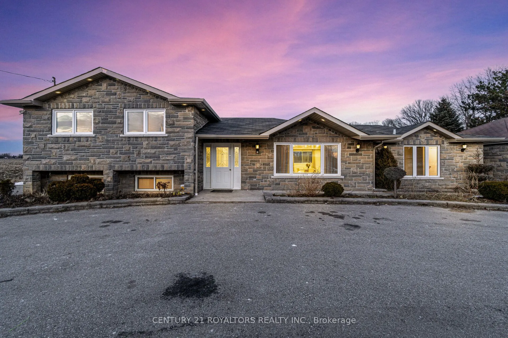 12821 Heritage Road