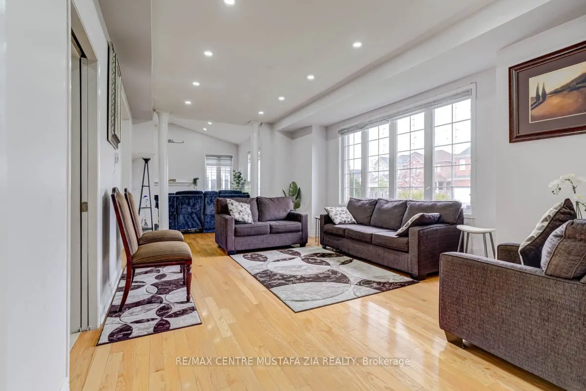 7488 Russian Olive Close