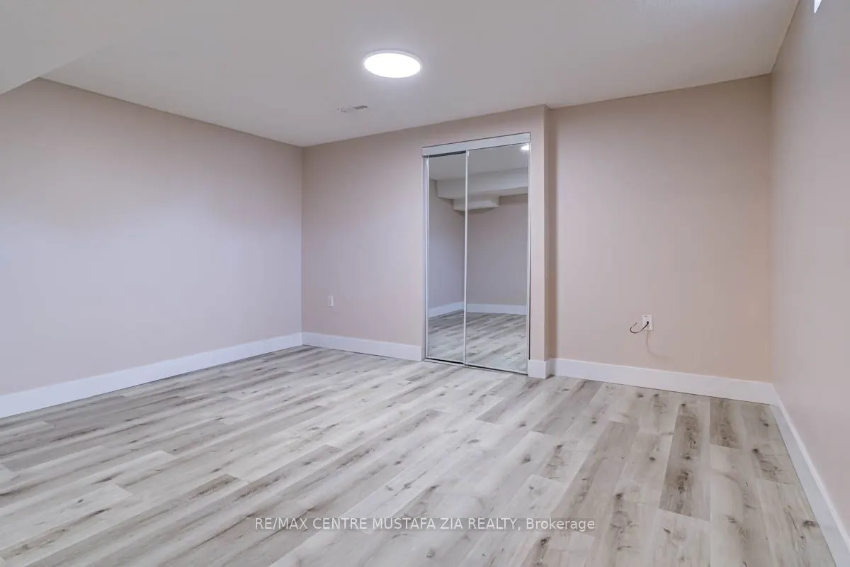 7488 Russian Olive Close