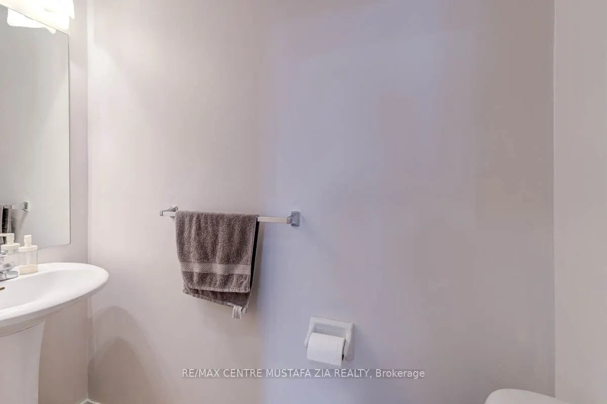 7488 Russian Olive Close