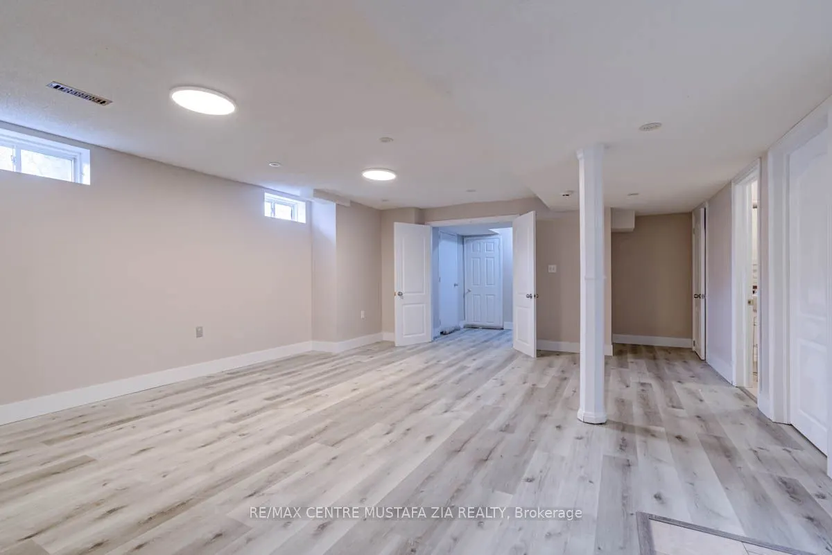 7488 Russian Olive Close