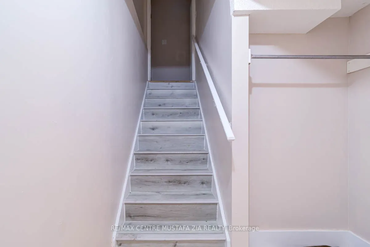 7488 Russian Olive Close