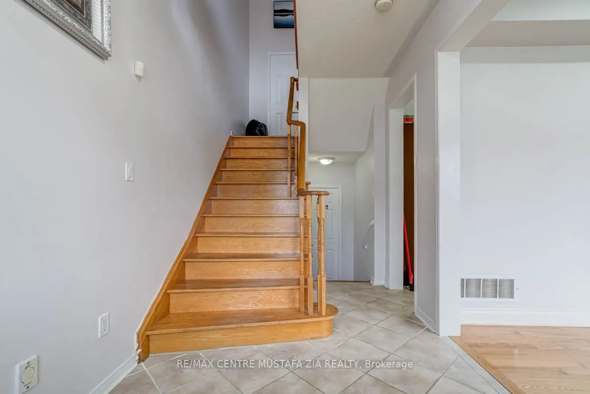 7488 Russian Olive Close