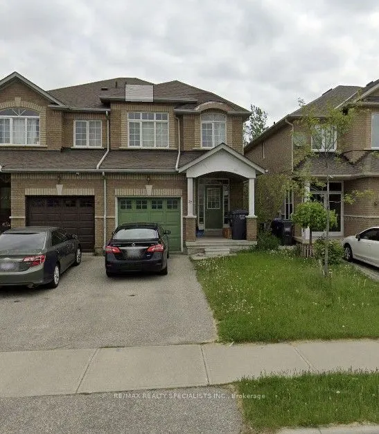 37 Woodhaven Drive W
