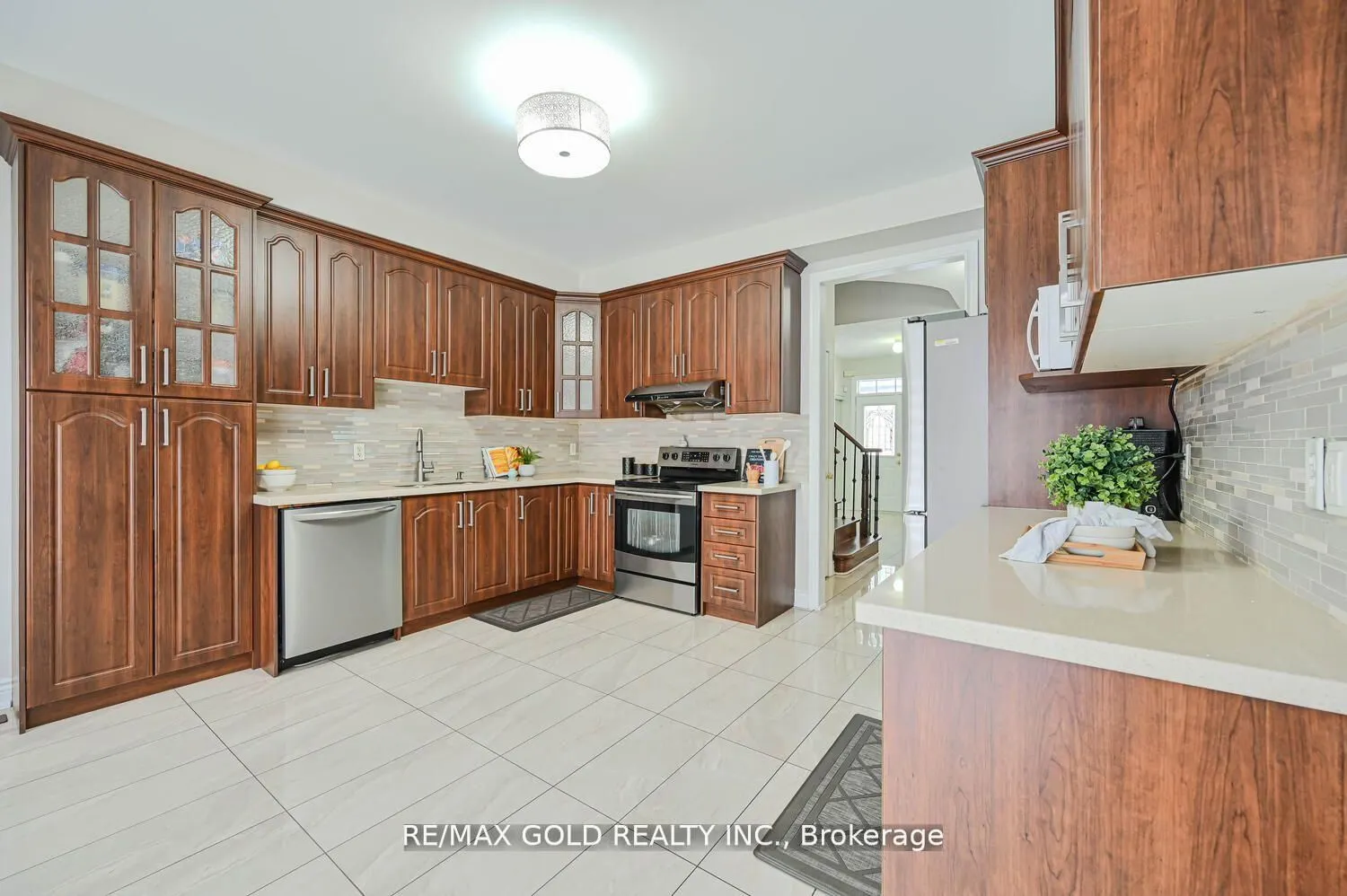 37 Redwillow Road