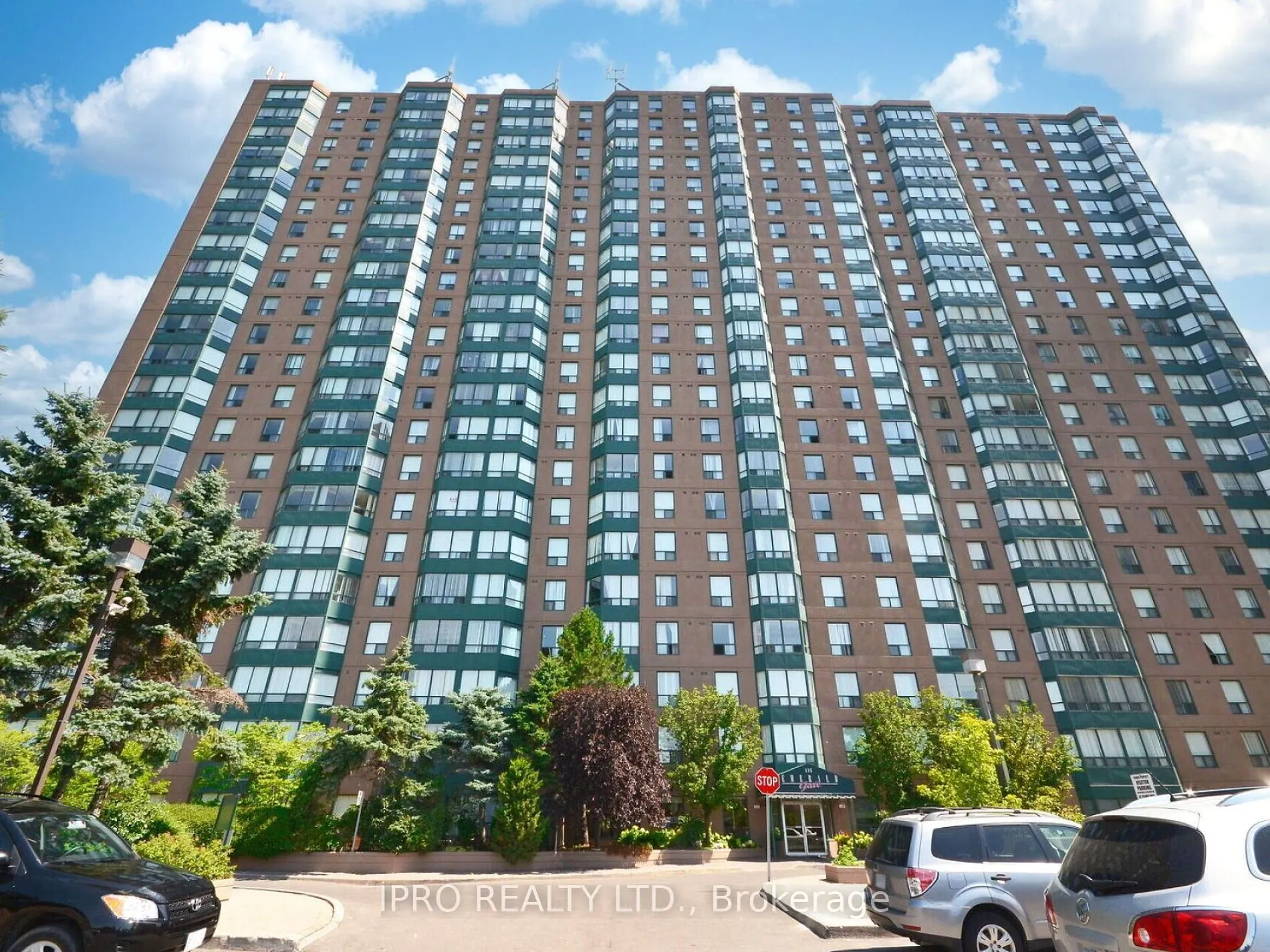 135 Hillcrest Avenue, #709