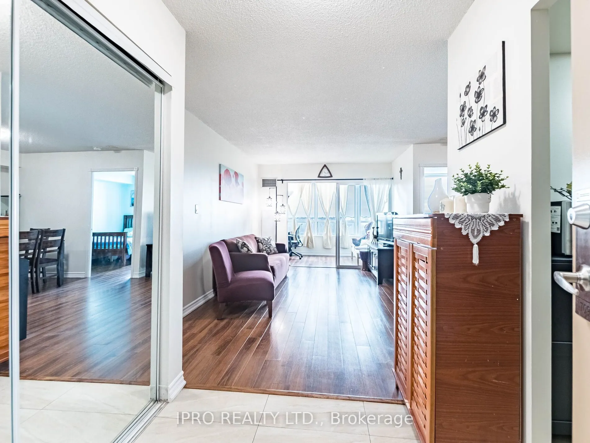 135 Hillcrest Avenue, #709