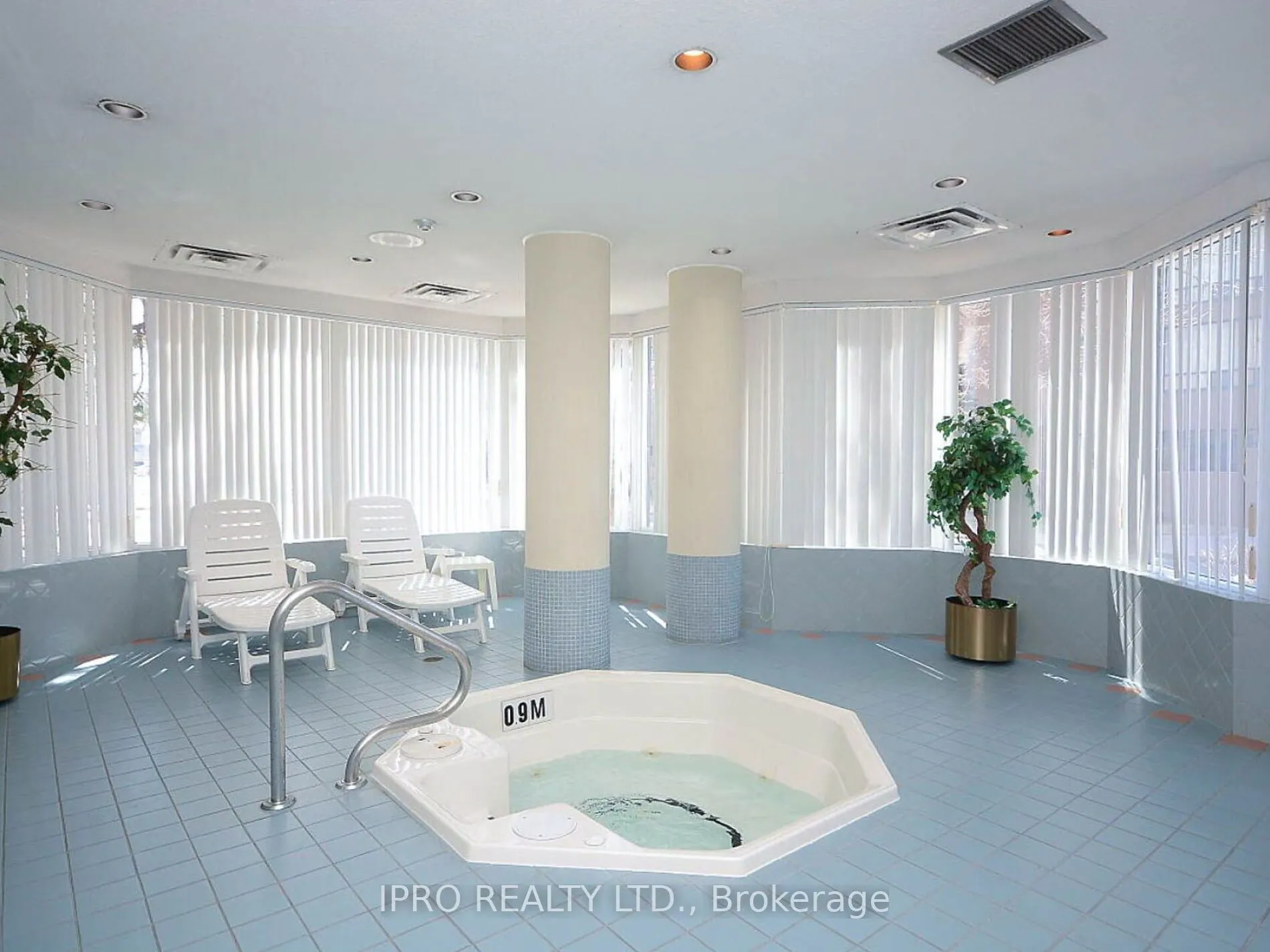 135 Hillcrest Avenue, #709