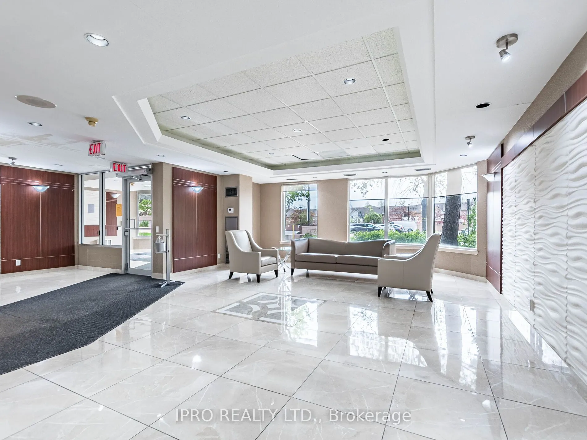 135 Hillcrest Avenue, #709